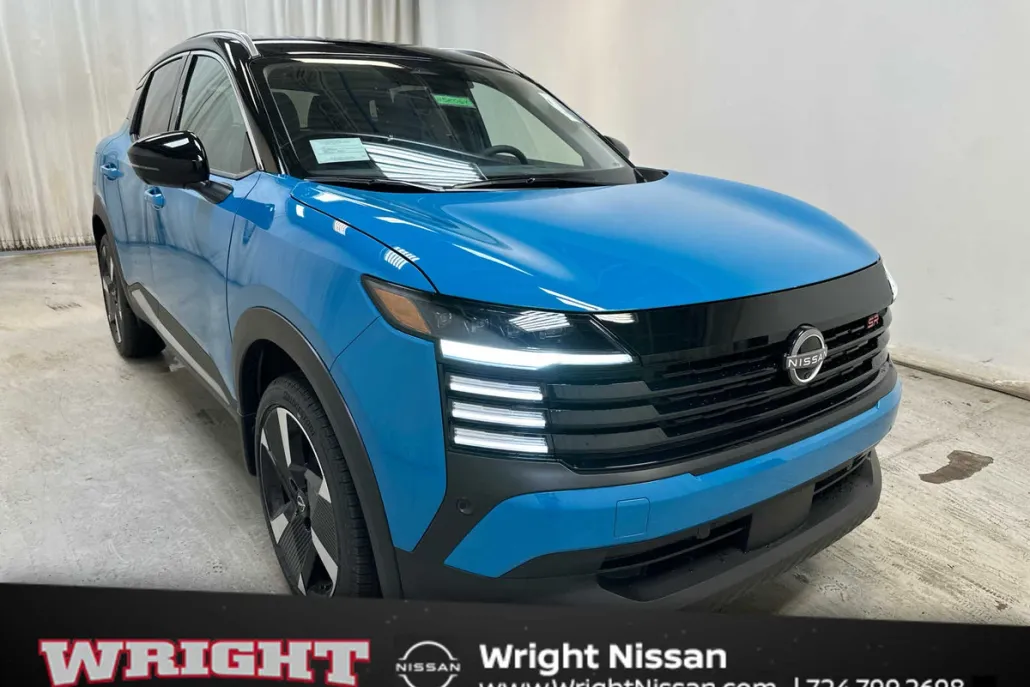 2025 Nissan Kicks SR photo 1