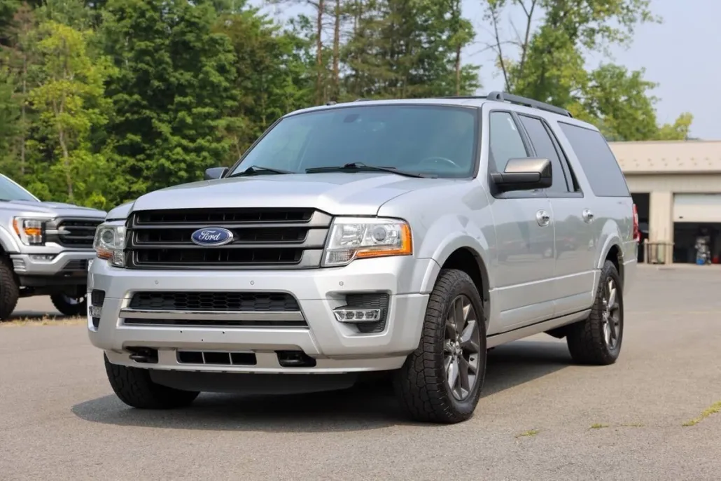 2017 Ford Expedition EL Limited photo 1