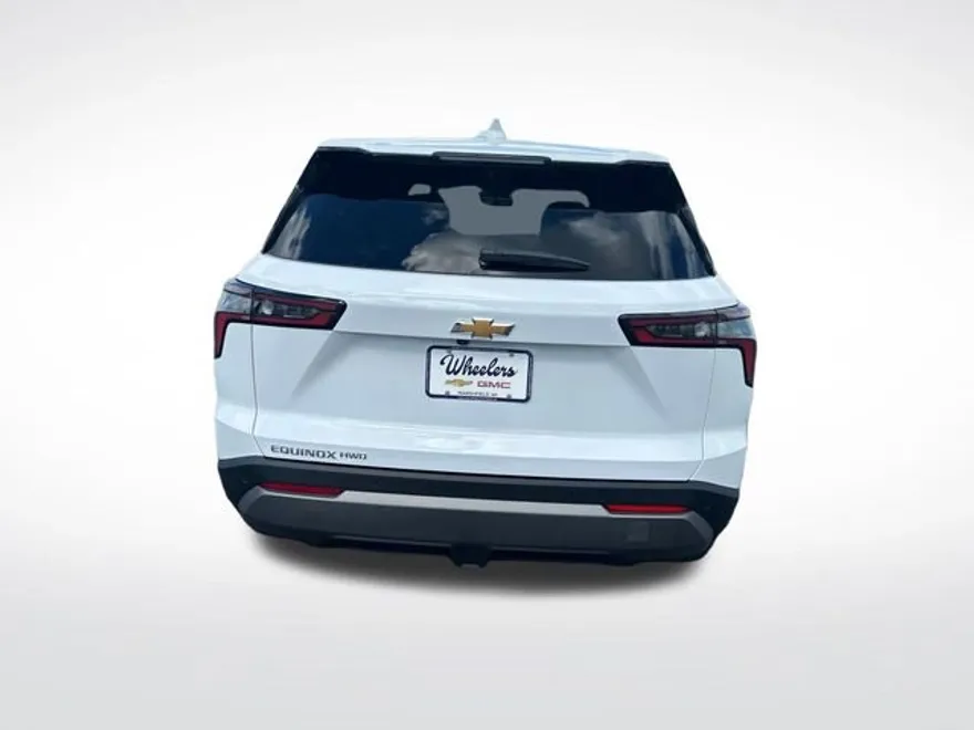 2026 Chevrolet Equinox LT photo 1