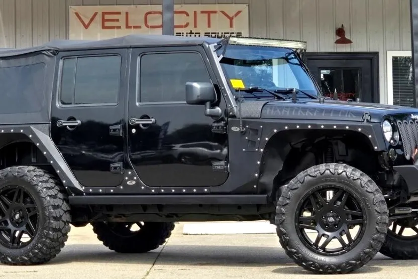 2015 Jeep Wrangler Unlimited Sahara photo 1