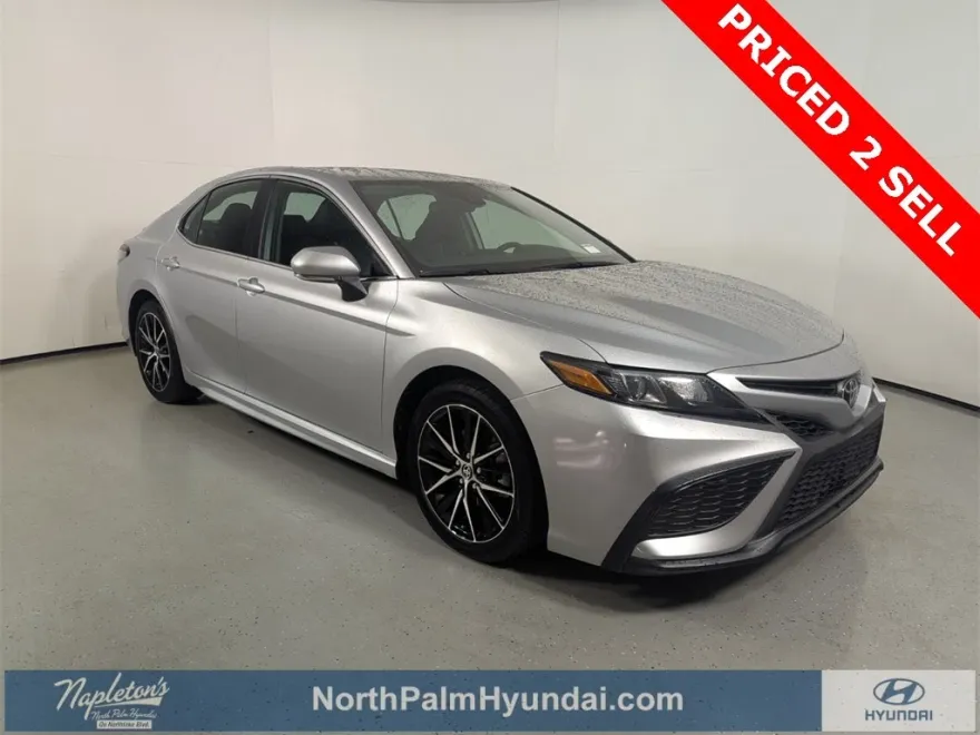 2023 Toyota Camry SE photo 1