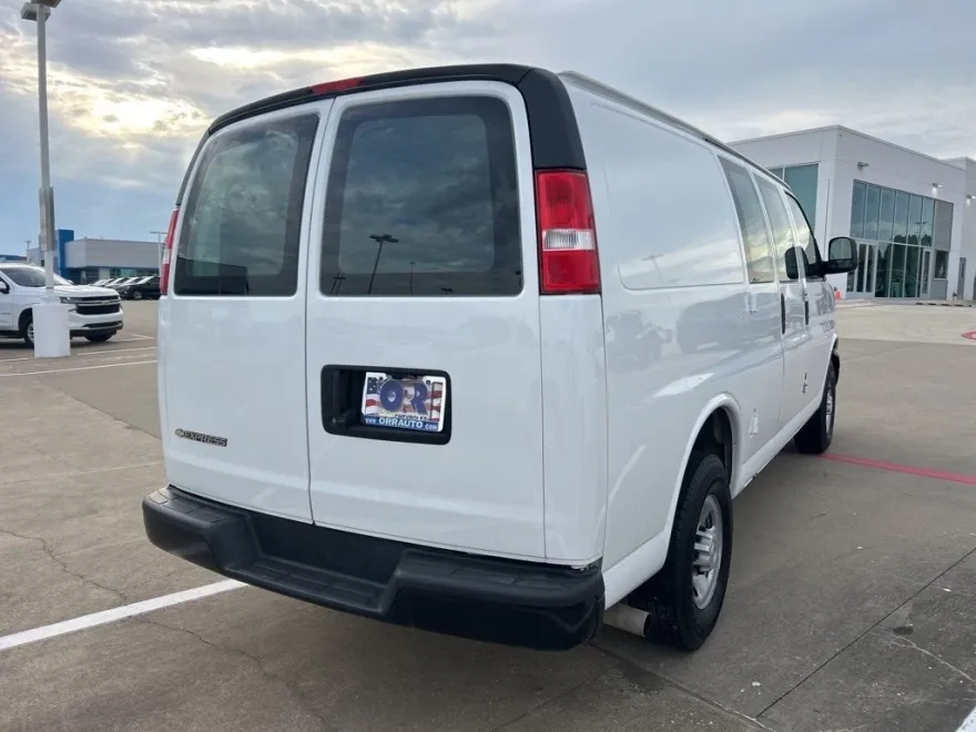 2023 Chevrolet Express 2500 Work Van Cargo photo 1