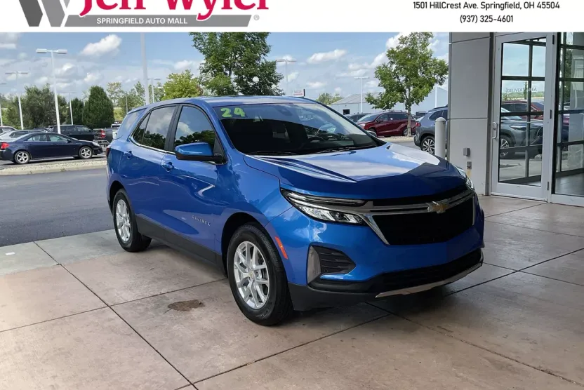 2024 Chevrolet Equinox LT photo 1