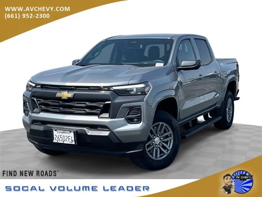 2025 Chevrolet Colorado Work Truck LT photo 1