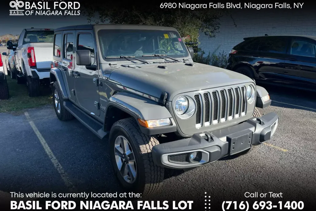 2022 Jeep Wrangler Unlimited Sahara photo 1