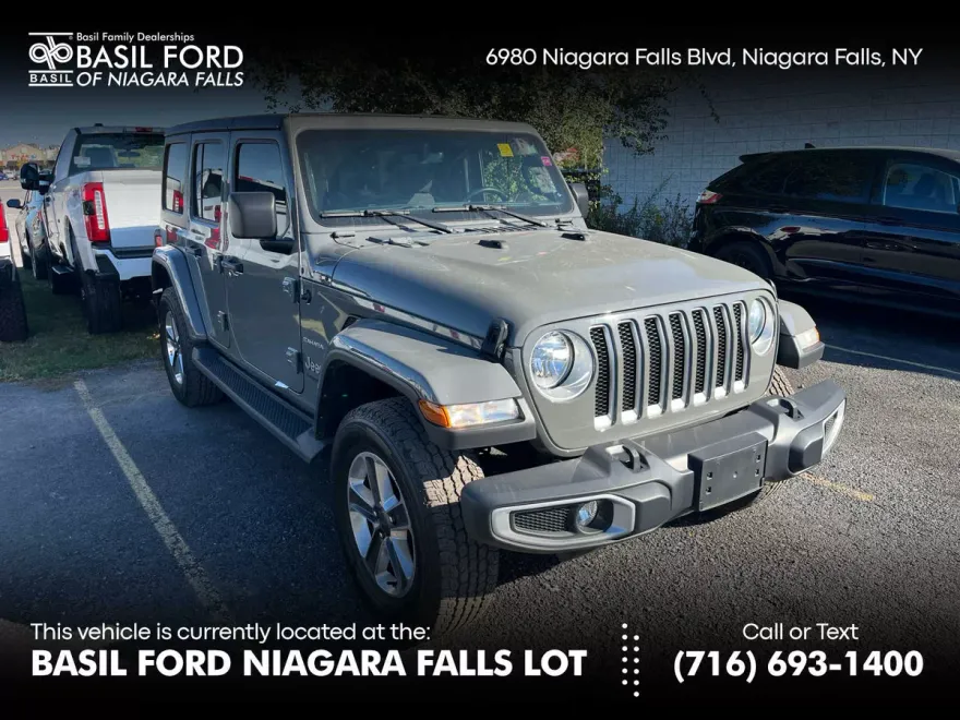 2022 Jeep Wrangler Unlimited Sahara photo 1