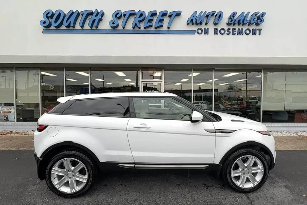 2015 Land Rover Range Rover Evoque Pure Plus photo 1