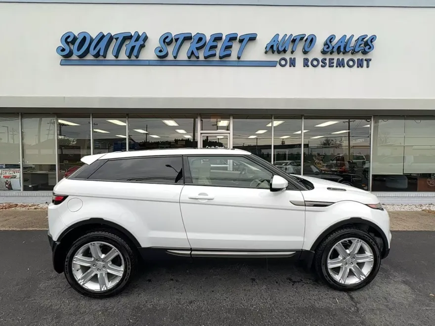 2015 Land Rover Range Rover Evoque Pure Plus photo 1