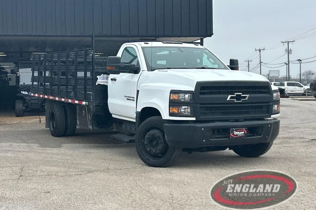2021 Chevrolet Silverado 5500HD photo 1