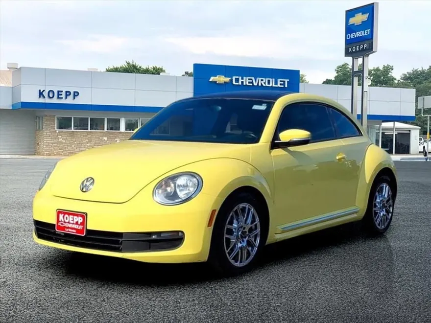 2013 Volkswagen Beetle 2.5L photo 1