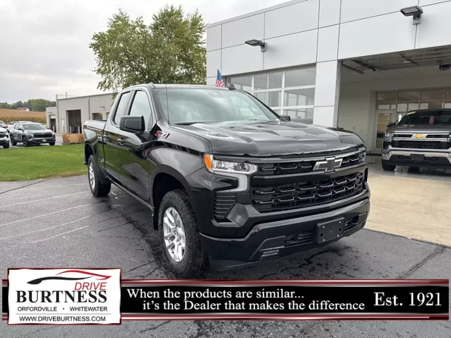 2026 Chevrolet Silverado 1500 RST photo 1