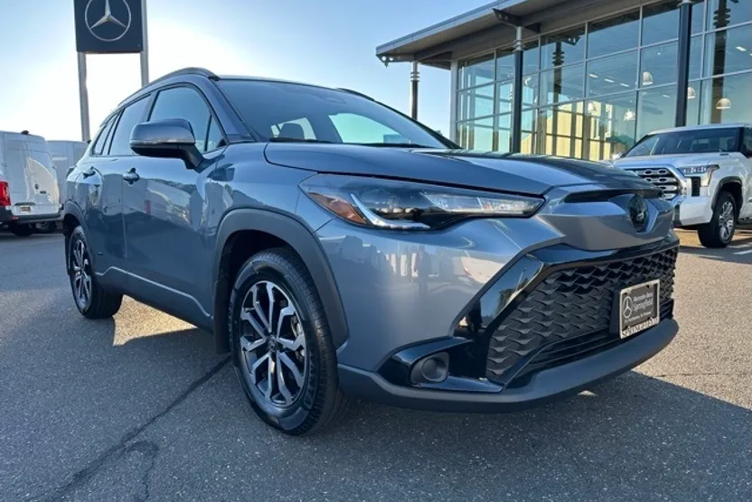 2024 Toyota Corolla Hybrid SE photo 1