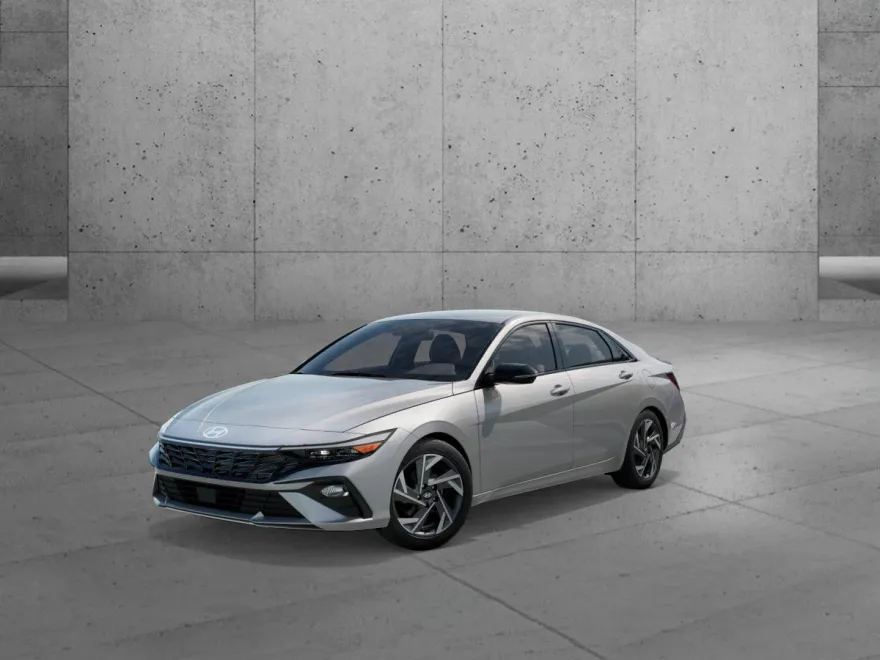 2025 Hyundai Elantra SEL Sport photo 1