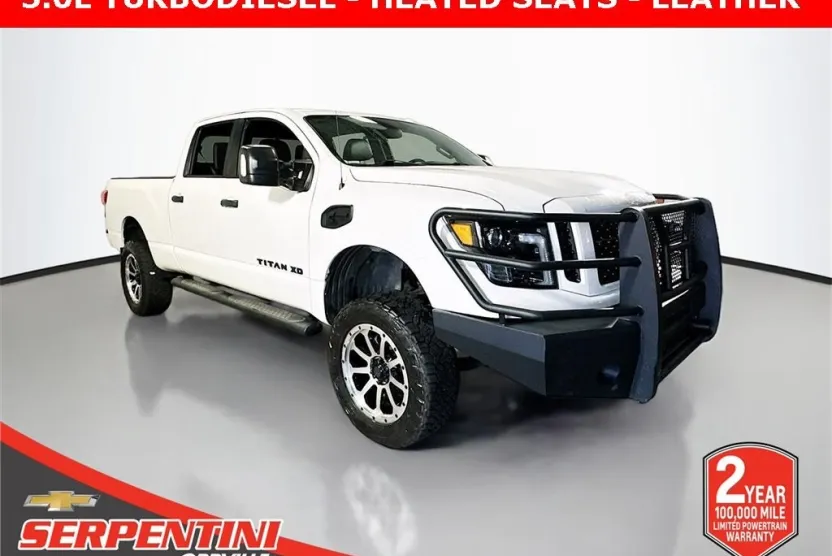 2018 Nissan Titan SL photo 1