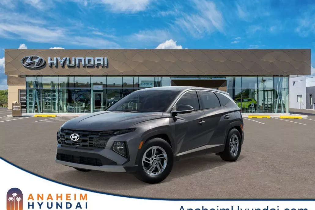 2025 Hyundai Tucson SE photo 1