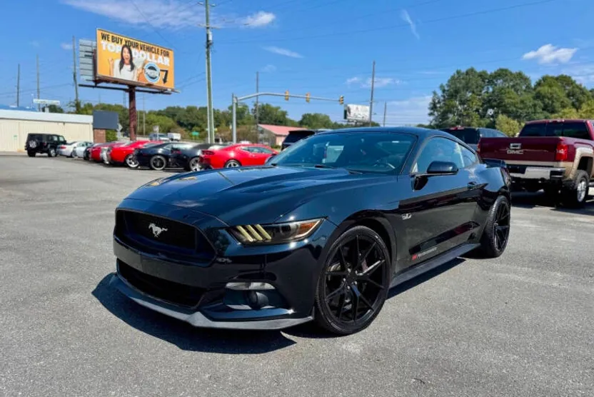 2016 Ford Mustang GT photo 1