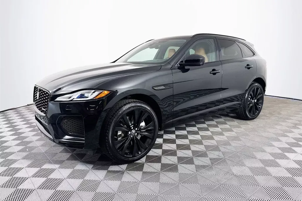 2025 Jaguar F-PACE P400 R-Dynamic S photo 1