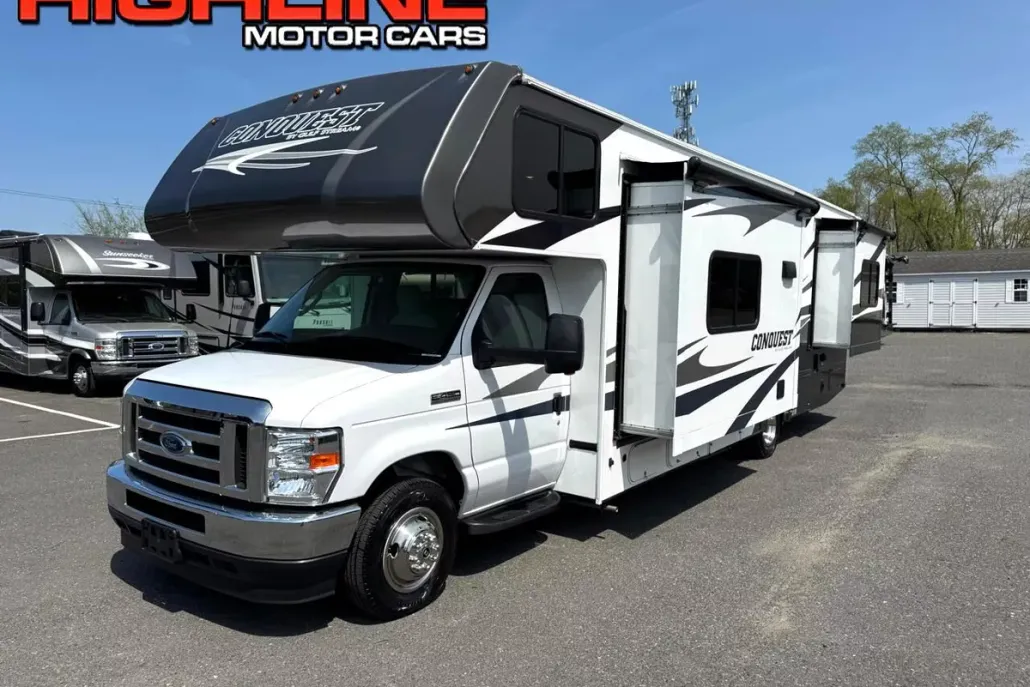 2023 Ford E-450 photo 1