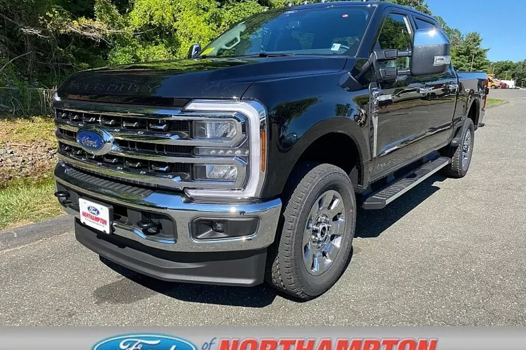 2026 Ford F-350 Lariat photo 1