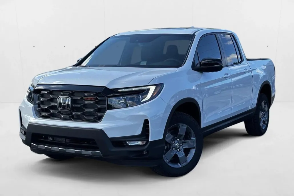 2025 Honda Ridgeline TrailSport photo 1