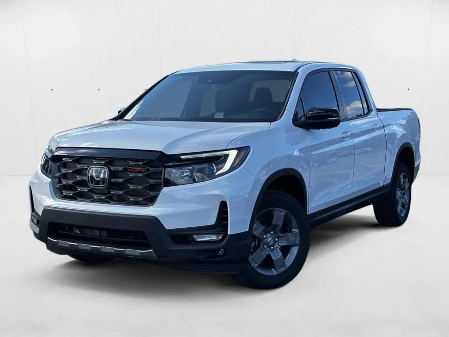 2025 Honda Ridgeline TrailSport photo 1