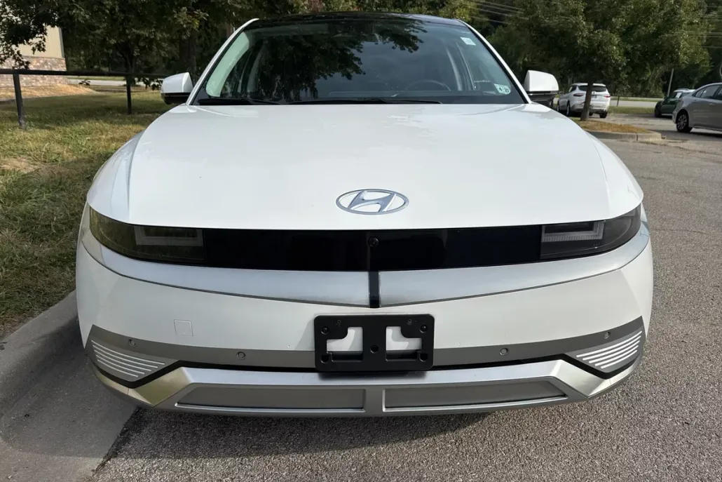 2022 Hyundai Ioniq 5 Limited photo 1
