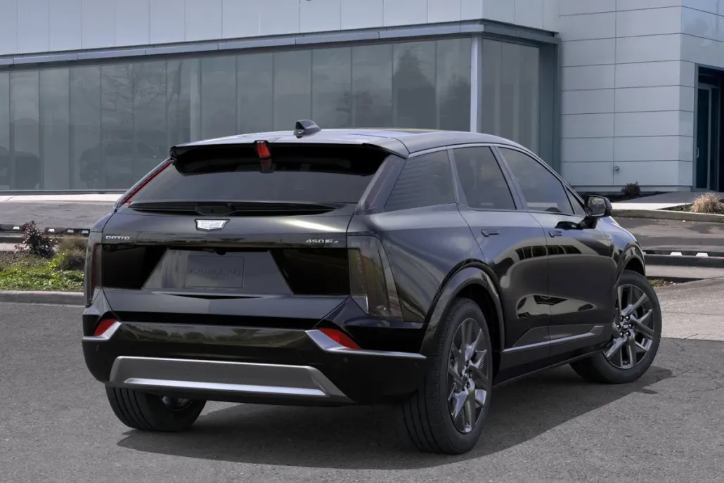 2025 Cadillac Optiq Luxury photo 1