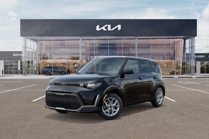 2025 Kia Soul LX photo 1