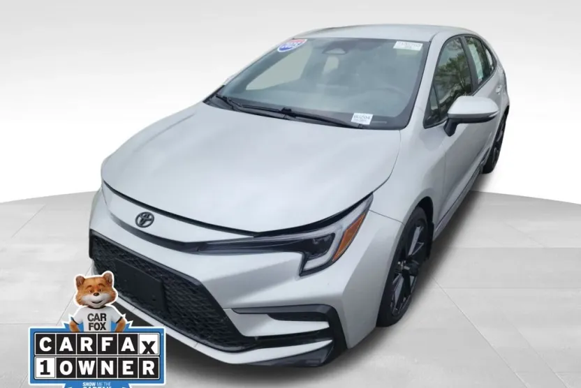 2025 Toyota Corolla SE photo 1