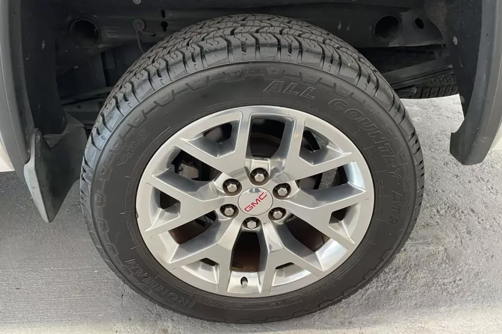 2017 Gmc Sierra 1500 SLT photo 1