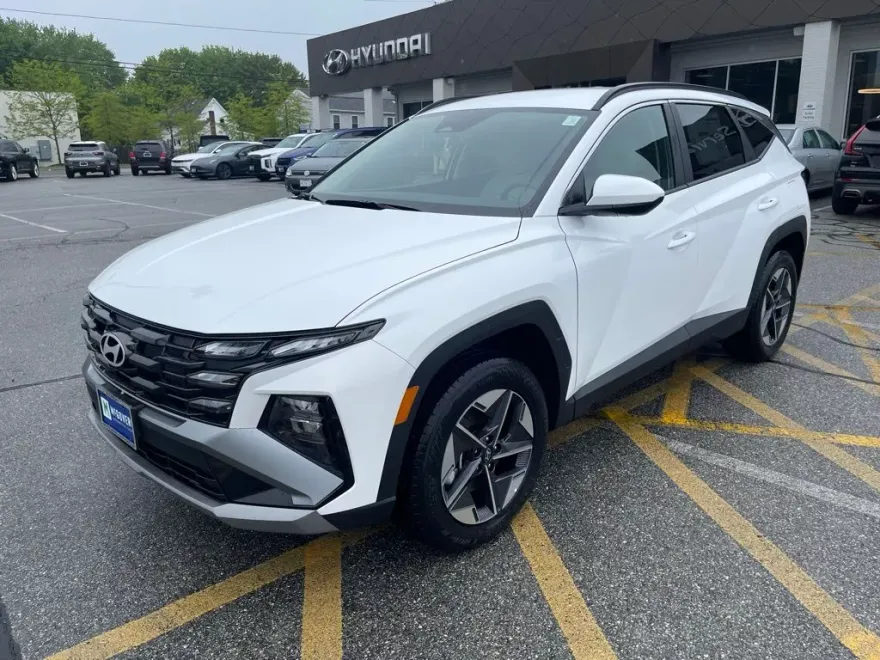 2025 Hyundai Tucson SEL photo 1