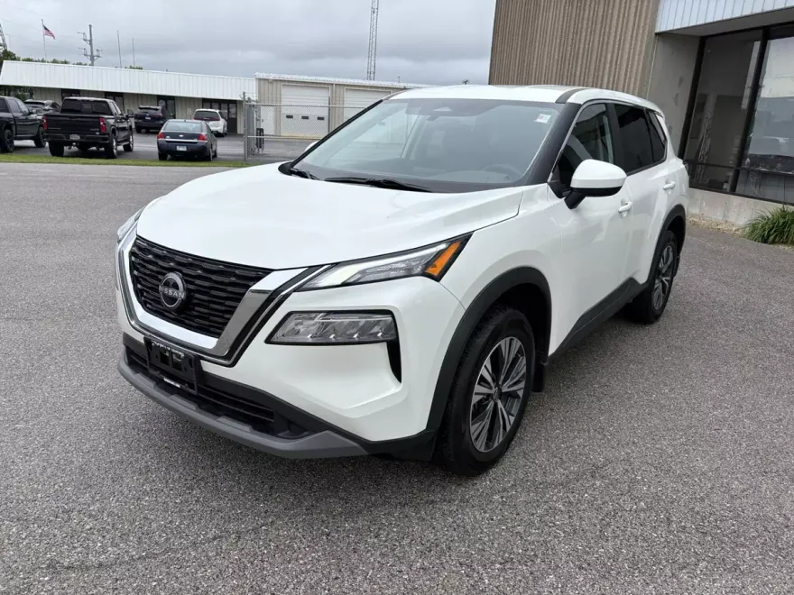 2023 Nissan Rogue SV photo 1
