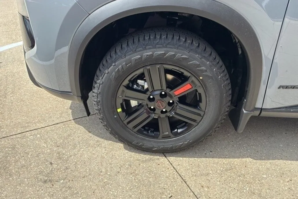 2026 Nissan Rogue SV photo 1