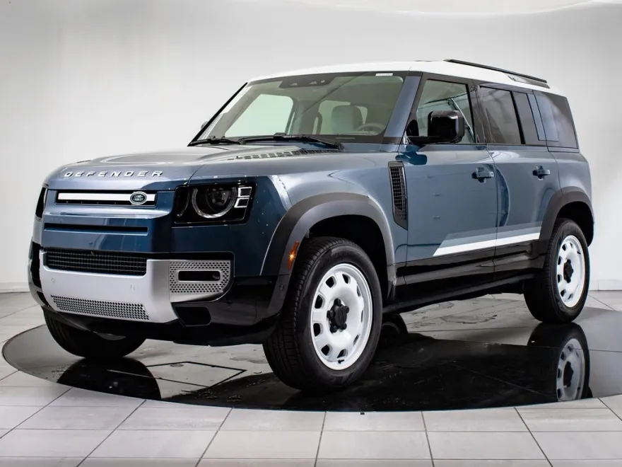 2025 Land Rover Defender 110 S photo 1
