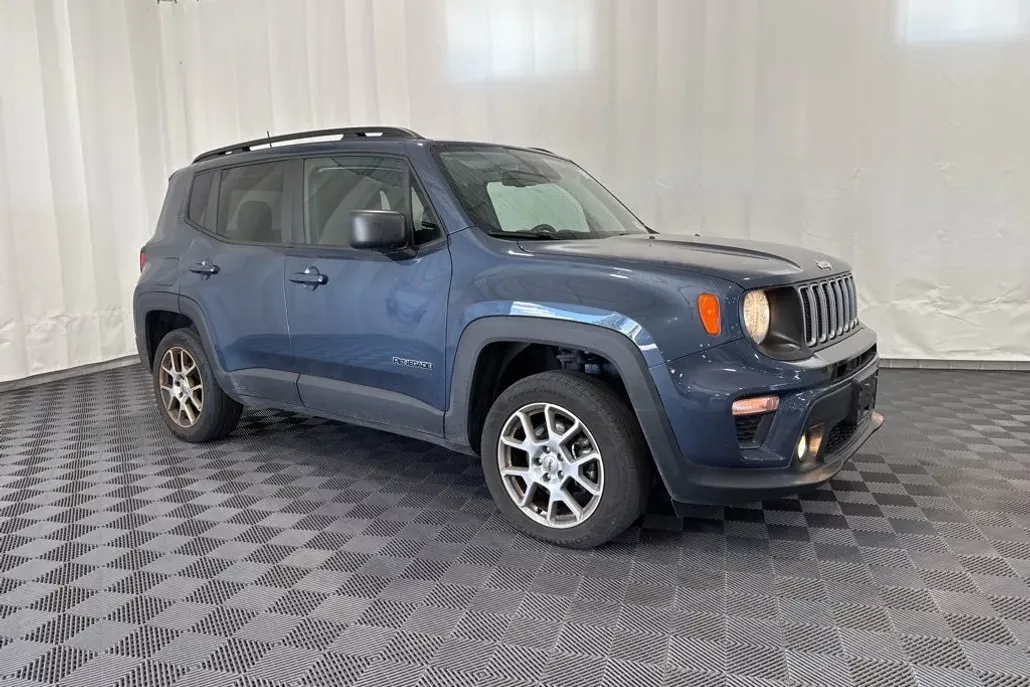 2022 Jeep Renegade Latitude photo 1