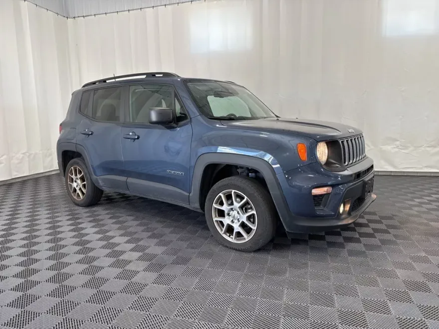 2022 Jeep Renegade Latitude photo 1