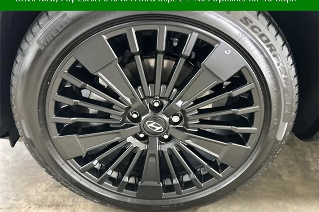 2025 Hyundai Santa Fe Calligraphy photo 1