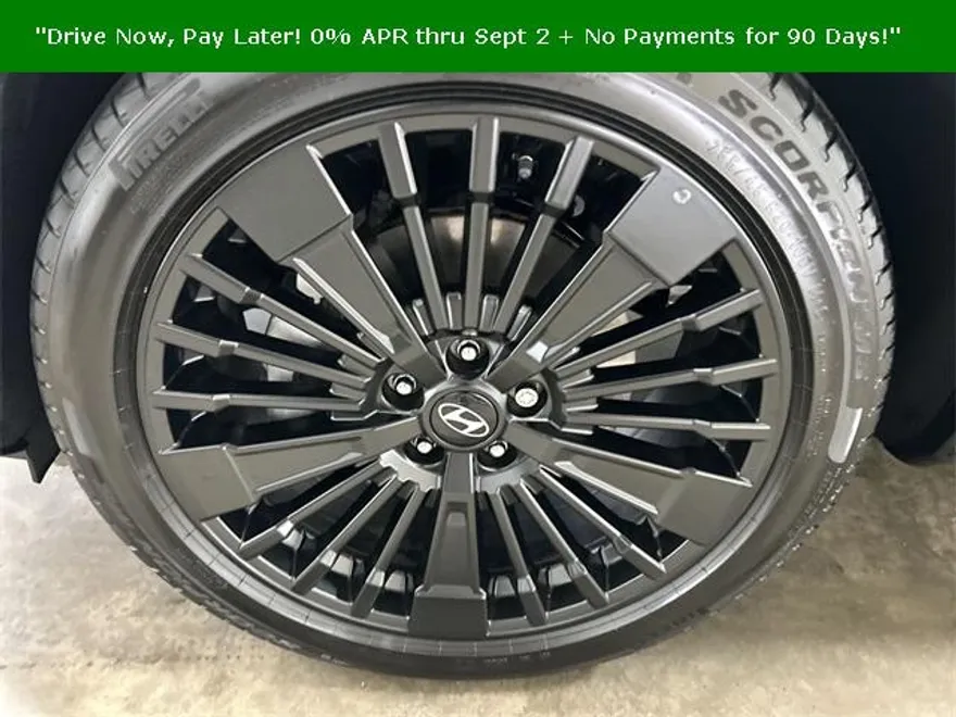2025 Hyundai Santa Fe Calligraphy photo 1