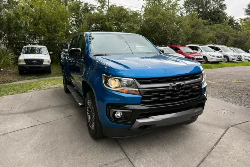2022 Chevrolet Colorado Z71 photo 1