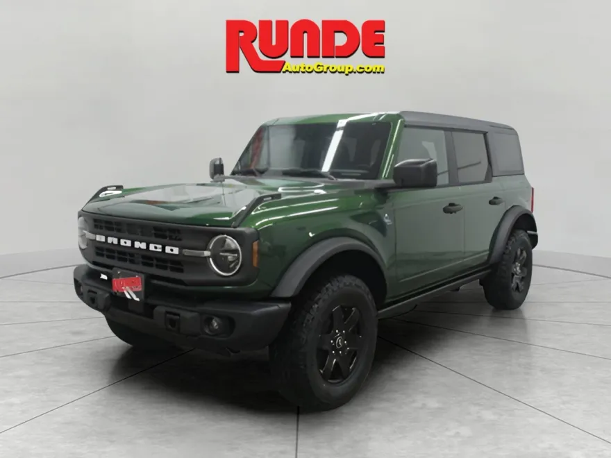 2024 Ford Bronco Black Diamond photo 1