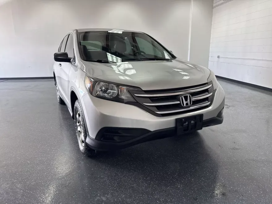 2014 Honda CR-V LX photo 1