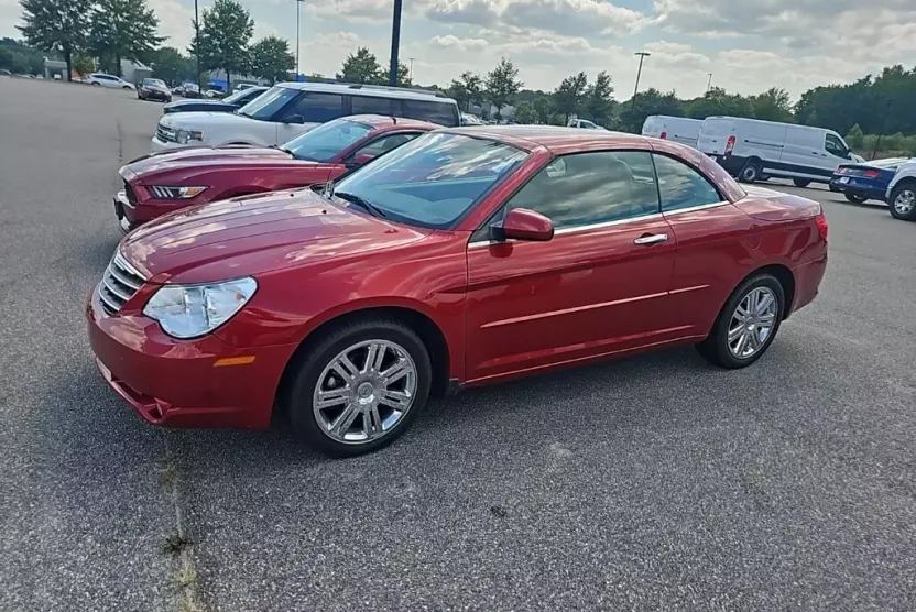 2008 Chrysler Sebring Limited photo 1