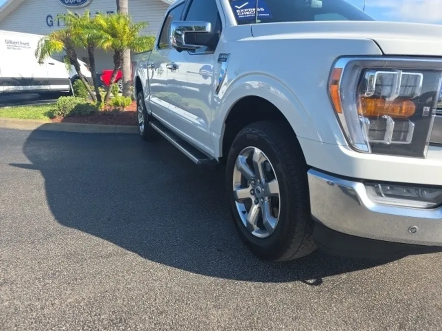 2022 Ford F-150 Lariat photo 1
