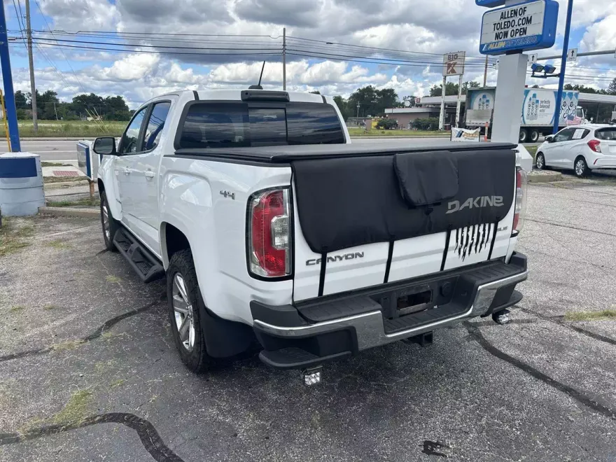 2017 Gmc Canyon SLE photo 1
