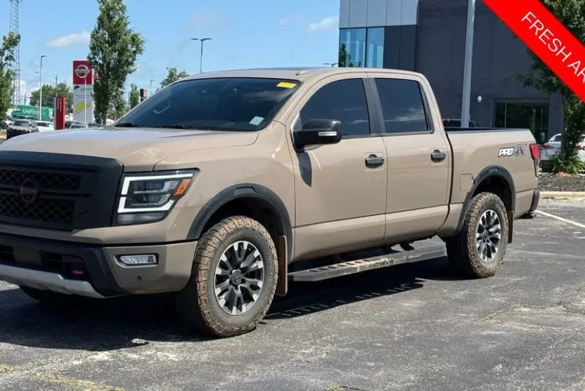 2021 Nissan Titan PRO-4X photo 1