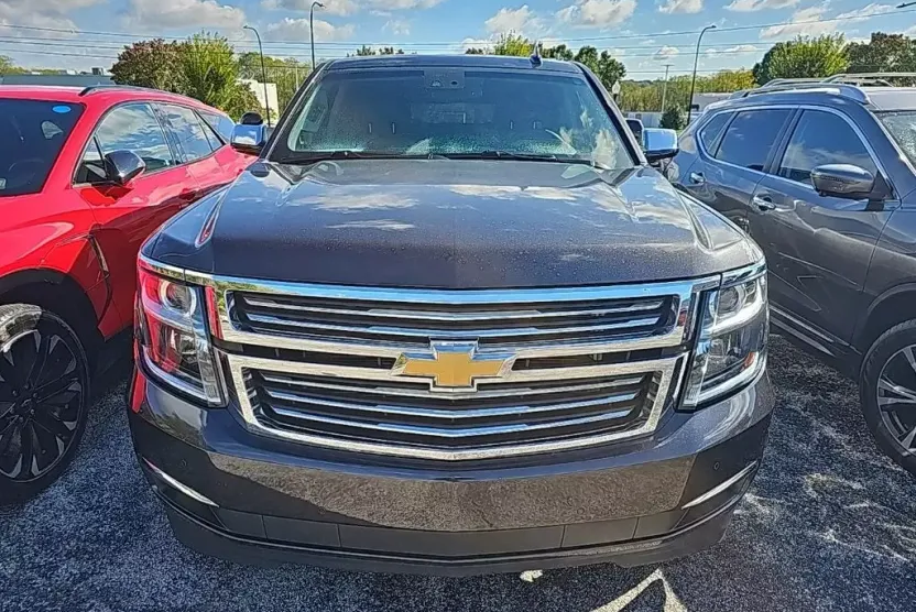 2016 Chevrolet Suburban LTZ photo 1