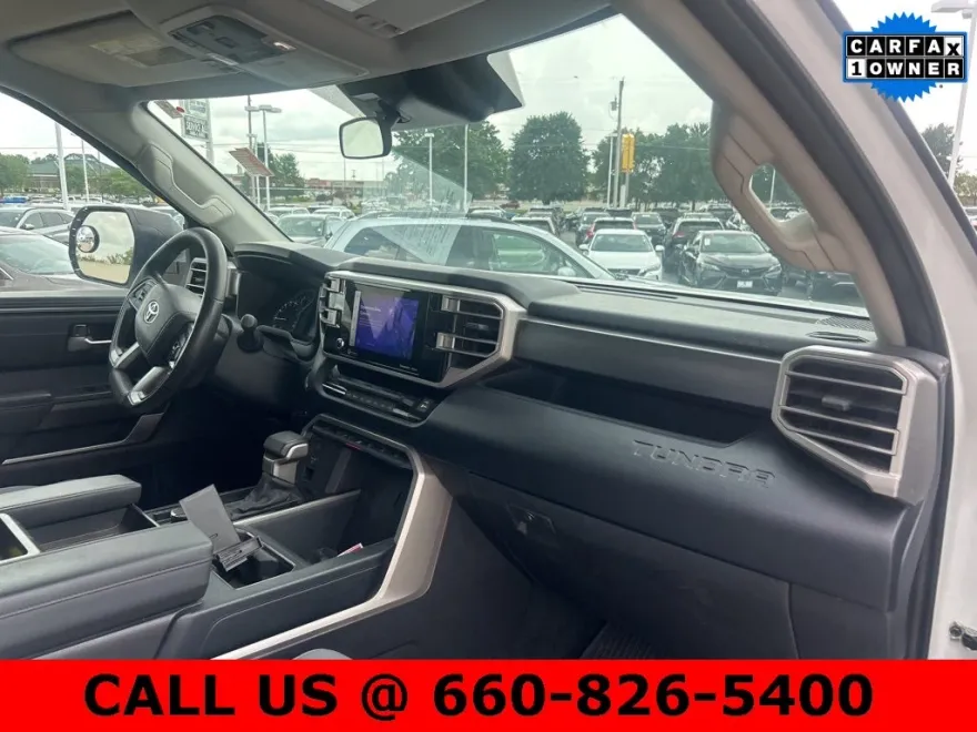 2024 Toyota Tundra SR5 photo 1