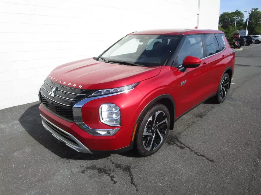 2023 Mitsubishi Outlander PHEV SE photo 1