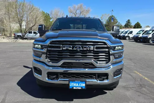 2025 Ram 2500 Tradesman photo 3