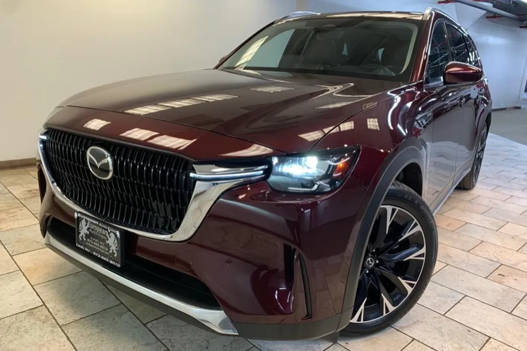 2024 Mazda CX-90 Premium photo 1